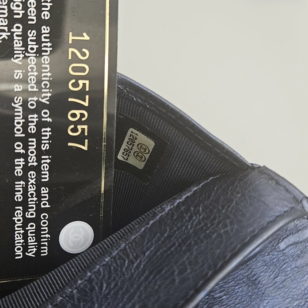 CHANEL 100% authentic